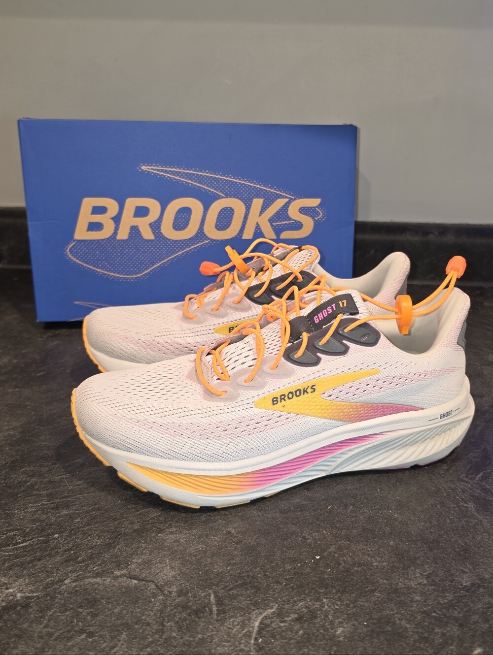 Brooks GHOST 17 Running Sneakers Apricot, Oyster, + Pink Womens 9.5 - Picture 2 of 11